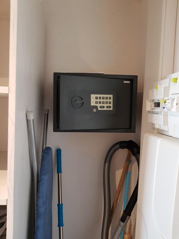Studio Naturiste "Azur" Heliopolis C 64 Agde Eksteriør billede