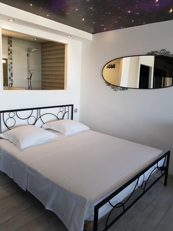 Studio Naturiste "Azur" Heliopolis C 64 Agde Eksteriør billede